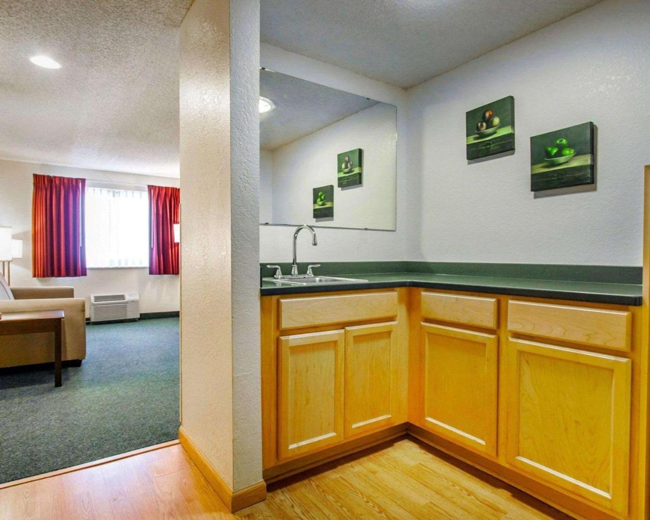 Quality Inn & Suites Спрингфілд Екстер'єр фото